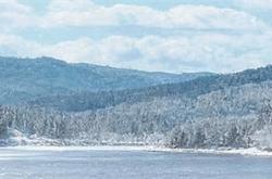 武警黑龙江总队双鸭山支队官兵服务驻地群众奏响乌苏里江畔的动人歌谣