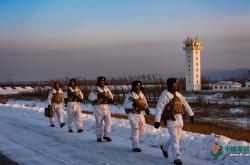 新春走军营 | 东极哨所的兵，守着第一缕朝阳