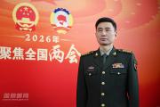 十四届全国人大四次会议解放军和武警部队代表团新闻发言人张晓刚接受媒体采访