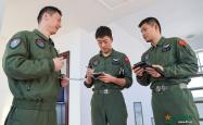 军营观察丨“我们要做关键时刻能顶得上去的一代人”