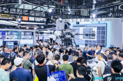 深圳无人机大会直击：为什么顶级无人机要装3套“感知器官”？现场揭秘